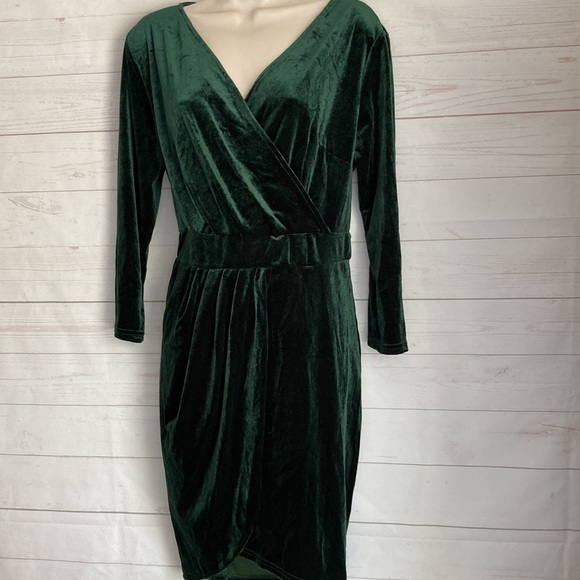 Ins Nova Size XL Green Velvet BodyCon Dress - Picture 3 of 8